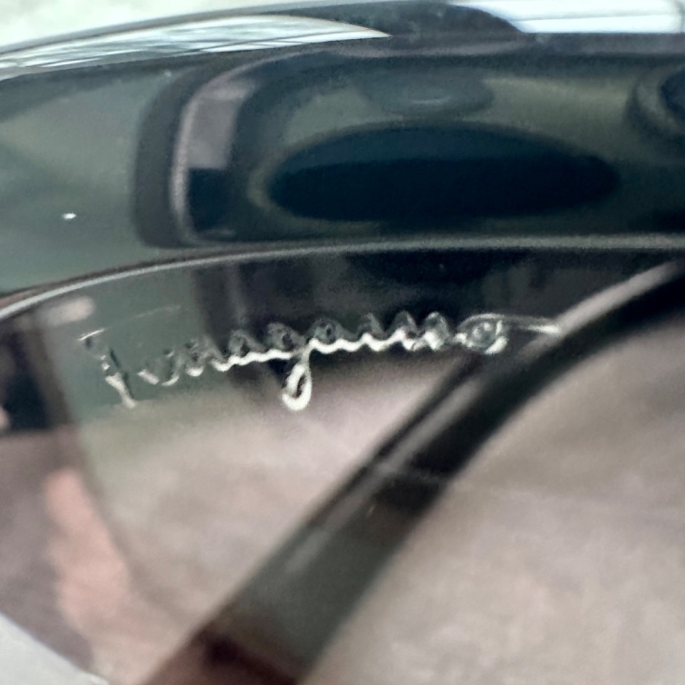 Salvatore Ferragamo Designer Sunglasses - Picture 4 of 6